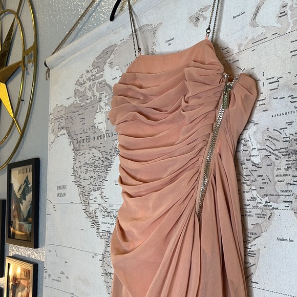 HOUSE OF CB 'Nastassia' Rose Gold Corseted Maxi Dress - Picture 16 of 17